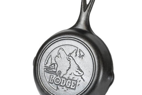 Lodge - Chảo Gang Đáy Hình Sói - 16.5cm